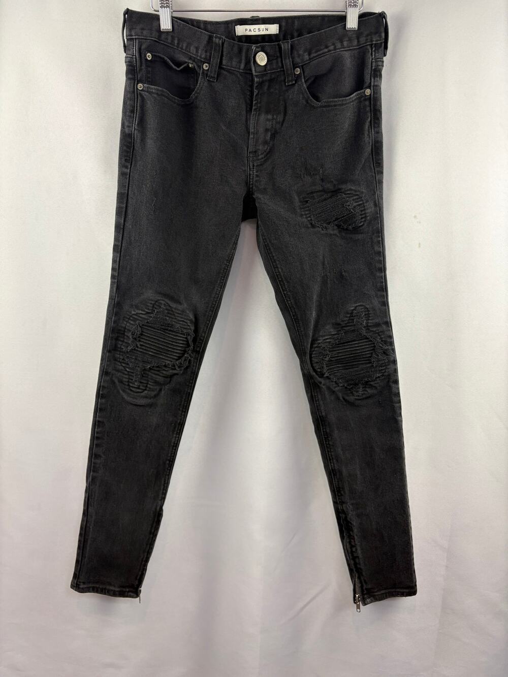 Women’s Pacsun Size 31x32 Black Distressed Skinny Jeans